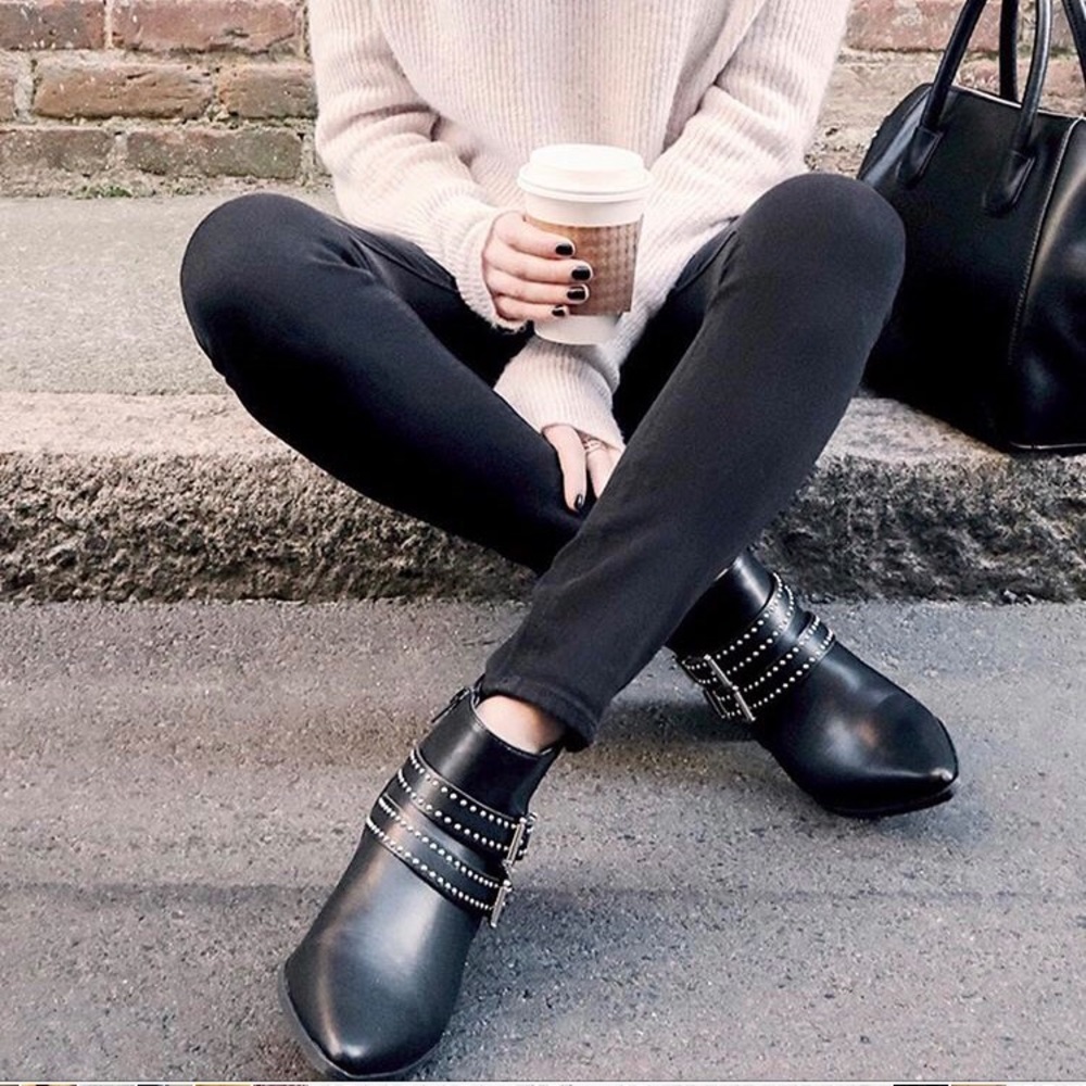 Express Booties - Picture 2 of 7